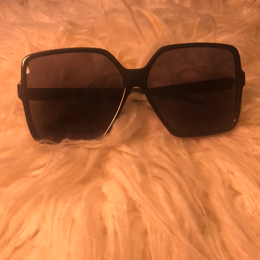 Black sunglasses