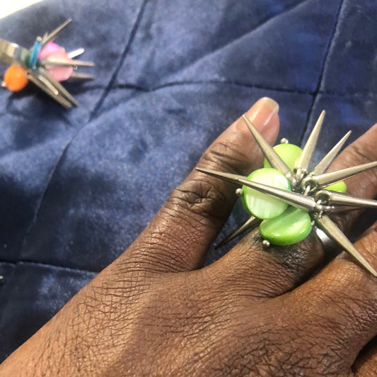 Green spike metal ring